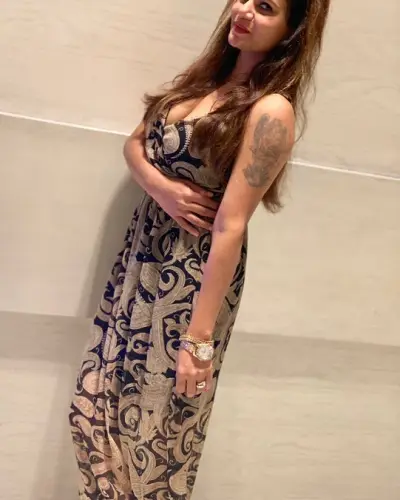 Bareli Escort